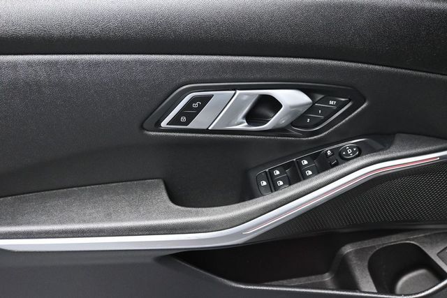 2021 BMW 3 Series 330i xDrive - 23055049 - 6