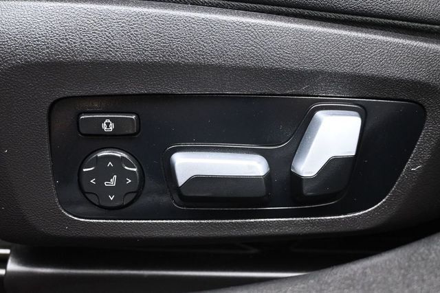 2021 BMW 3 Series 330i xDrive - 23055049 - 7