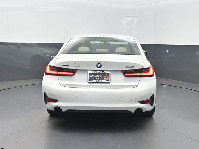 2021 BMW 3 Series 330i xDrive - 23061771 - 32