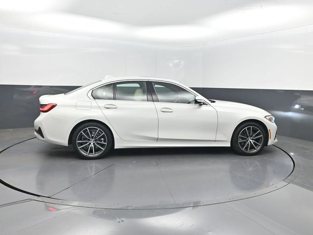 2021 BMW 3 Series 330i xDrive - 23061771 - 34
