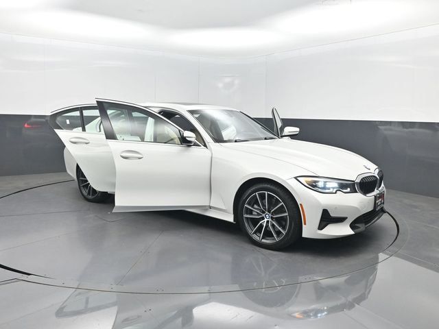 2021 BMW 3 Series 330i xDrive - 23061771 - 39
