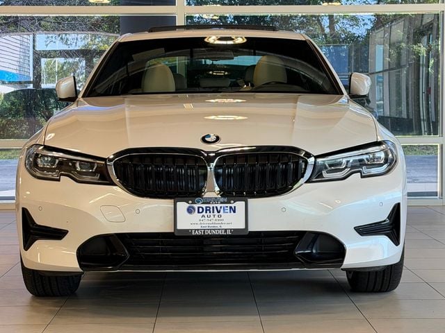 2021 BMW 3 Series 330i xDrive - 23035833 - 1