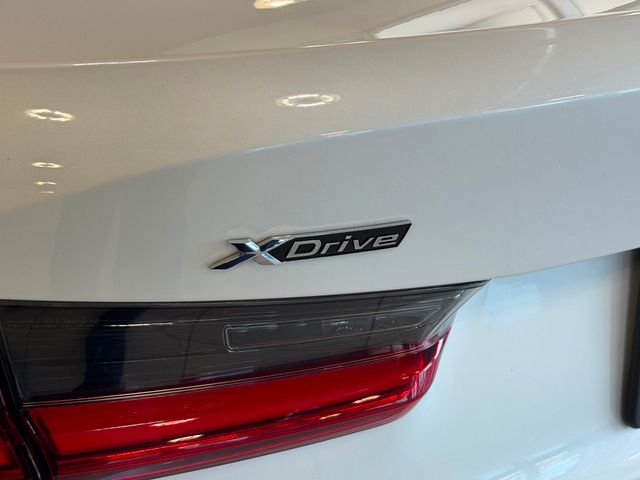 2021 BMW 3 Series 330i xDrive - 23035833 - 31