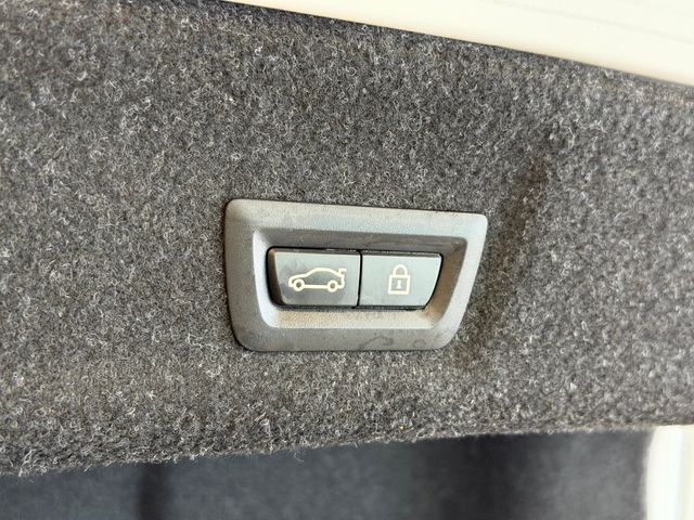 2021 BMW 3 Series 330i xDrive - 23035833 - 35