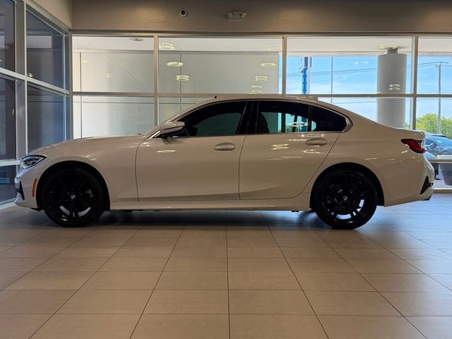 2021 BMW 3 Series 330i xDrive - 23035833 - 3