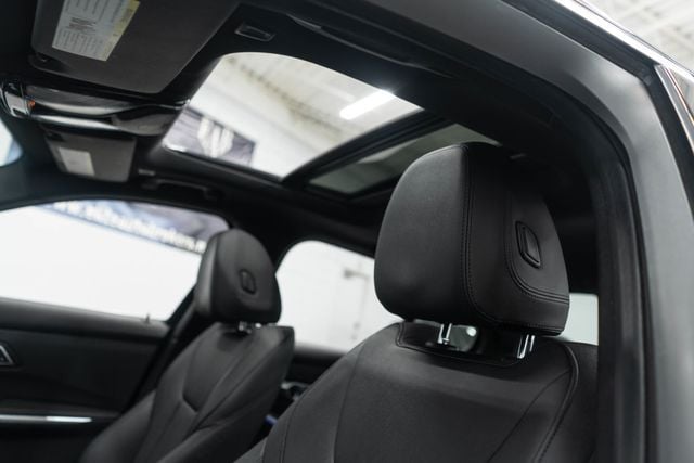 2021 BMW 3 Series 330i xDrive - 22955082 - 7