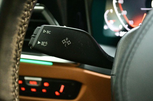 2021 BMW 3 Series 330i xDrive - 22968483 - 67