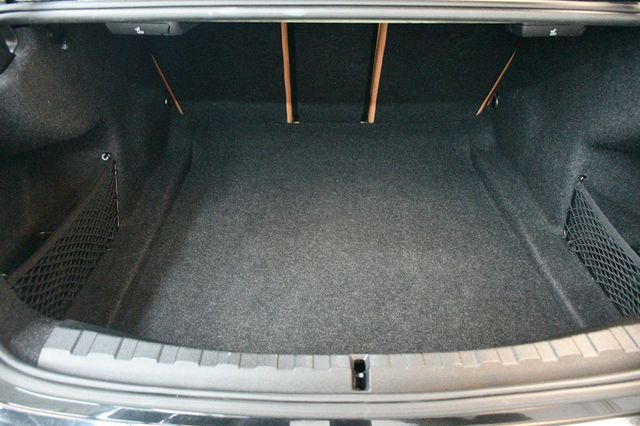 2021 BMW 3 Series 330i xDrive - 22968483 - 76