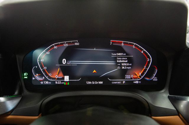 2021 BMW 3 Series 330i xDrive - 22941425 - 4