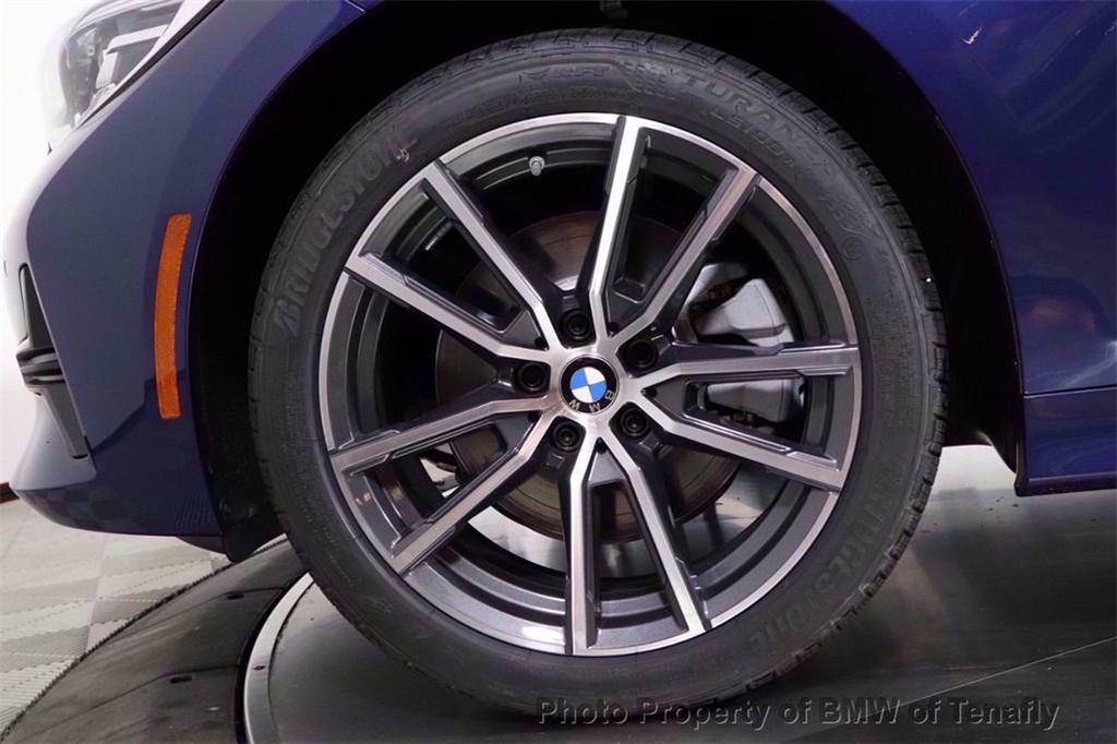 2021 BMW 3 Series 330i xDrive - 20412337 - 9
