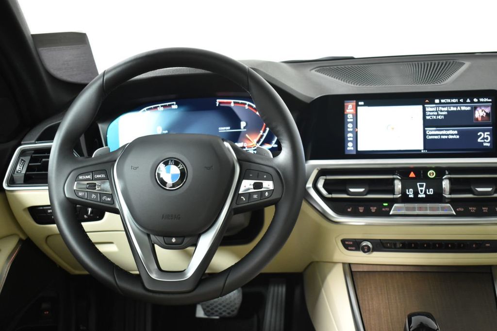 2021 BMW 3 Series 330i xDrive - 20805817 - 3