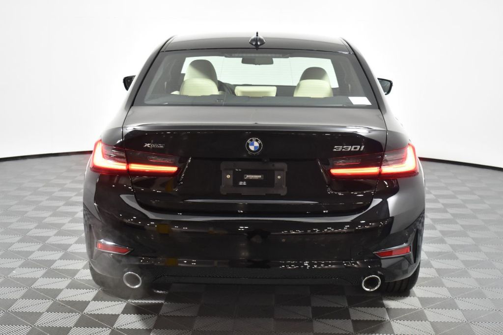 2021 BMW 3 Series 330i xDrive - 20805817 - 5