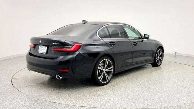 2021 BMW 3 Series 330i xDrive - 22966701 - 4