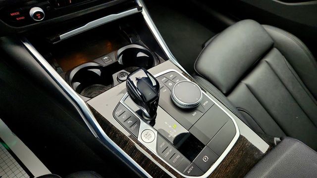 2021 BMW 3 Series 330i xDrive Sedan with Premium & Driving/Parking Assistance Pkgs - 22966701 - 16