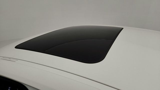 2021 BMW 3 Series 330i xDrive w/ Convenience & Driving Assist. + Live Cockpit Pro - 22947874 - 9