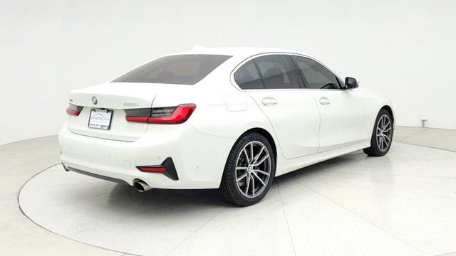 2021 BMW 3 Series 330i xDrive w/ Convenience & Driving Assist. + Live Cockpit Pro - 22947874 - 4