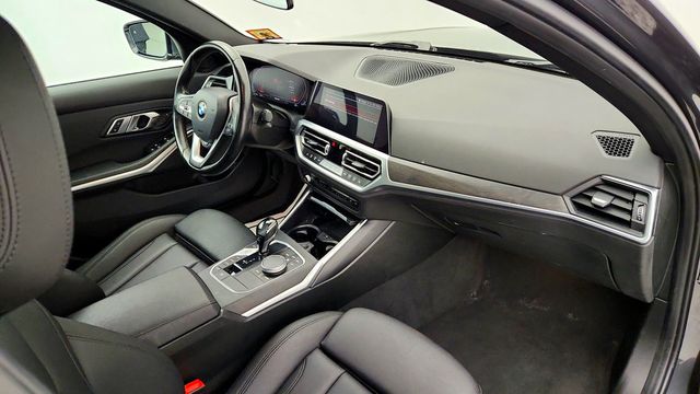 2021 BMW 3 Series 330i xDrive w/ Driving Assistance Pkg, Navigation & 19'' Wheels - 23091747 - 22