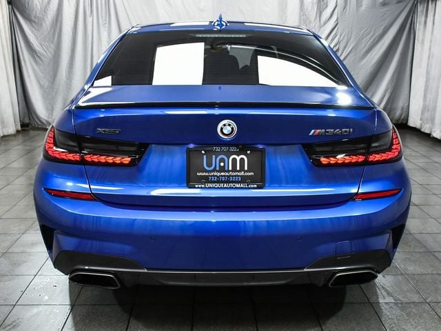 2021 BMW 3 Series M340i xDrive - 22991403 - 4