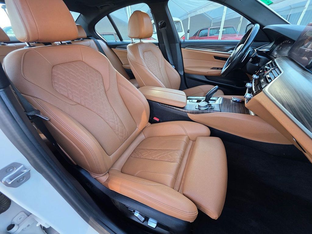 2021 BMW 5 Series 530e Plug-In Hybrid - 22973579 - 27