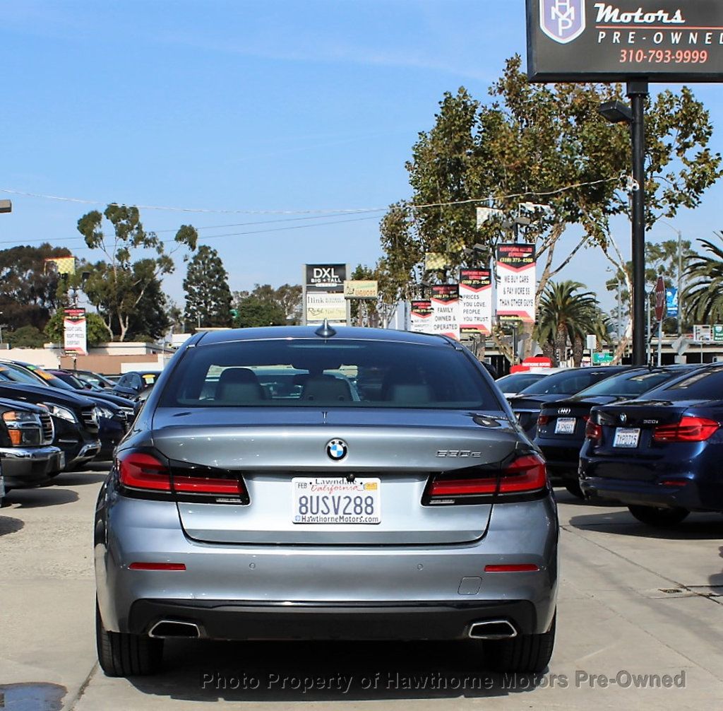 2021 BMW 5 Series 530e Plug-In Hybrid - 22664061 - 3