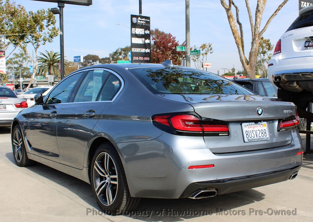 2021 BMW 5 Series 530e Plug-In Hybrid - 22664061 - 4