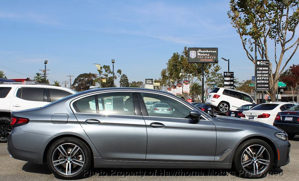 2021 BMW 5 Series 530e Plug-In Hybrid - 22664061 - 6