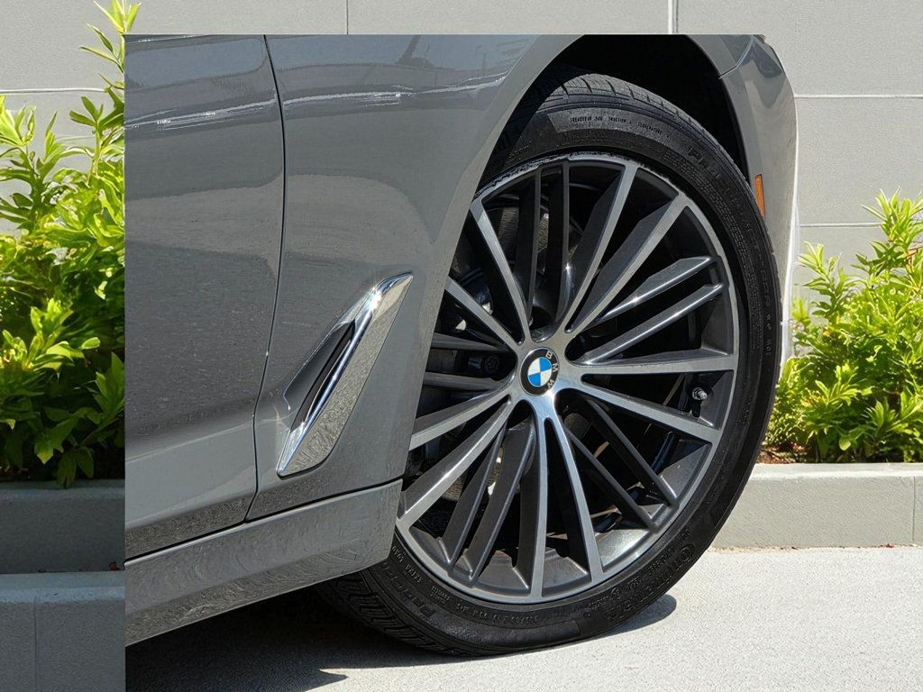 2021 BMW 5 Series 530i - 22913424 - 12