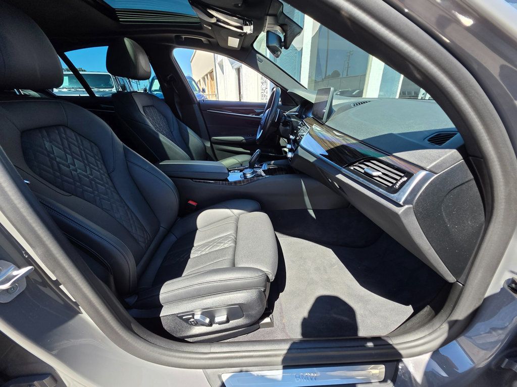 2021 BMW 5 Series 530i - 22913424 - 17