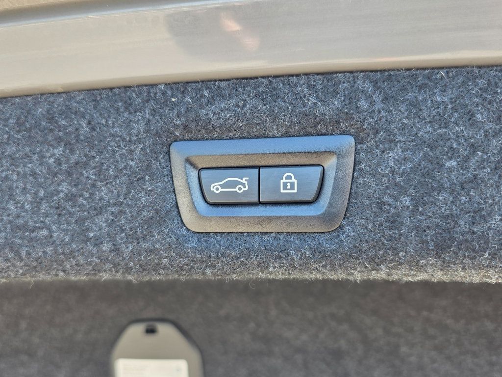 2021 BMW 5 Series 530i - 22913424 - 51