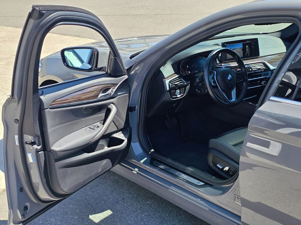2021 BMW 5 Series 530i - 22913424 - 53