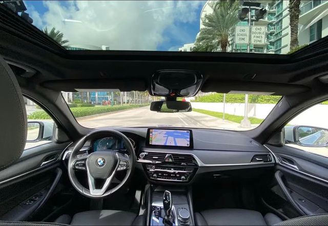 2021 BMW 5 Series 530i - 22961171 - 17