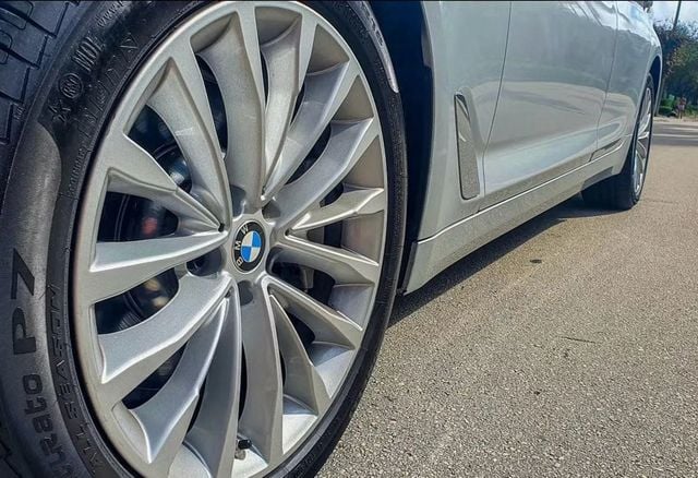 2021 BMW 5 Series 530i - 22961171 - 3