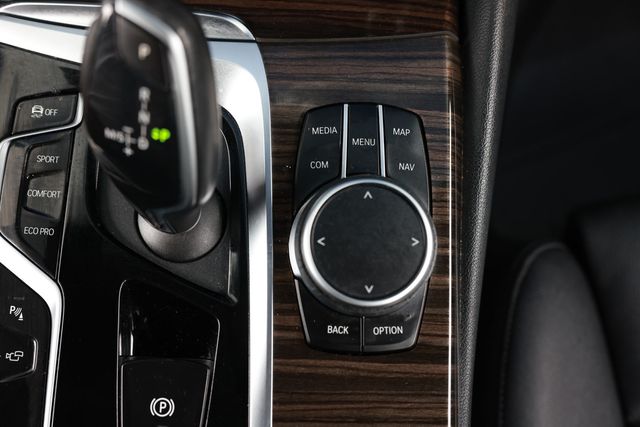 2021 BMW 5 Series 530i - 23007504 - 42