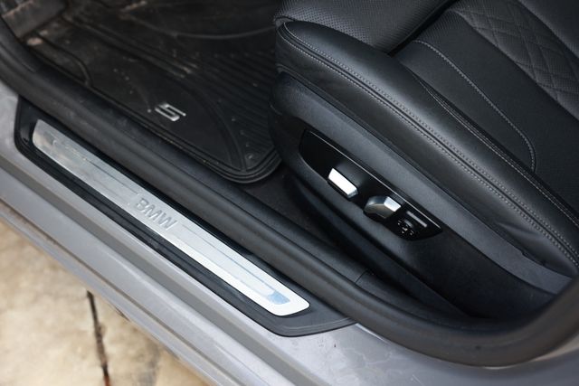 2021 BMW 5 Series 530i - 23007504 - 49