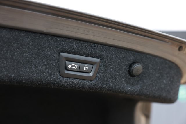 2021 BMW 5 Series 530i - 23007504 - 54