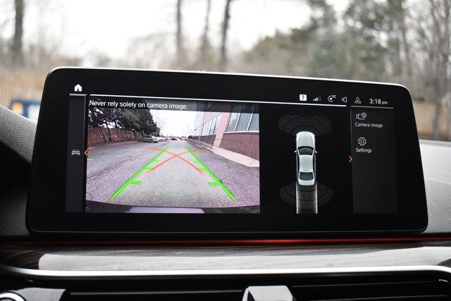 2021 BMW 5 Series 530i xDrive - 22971176 - 36