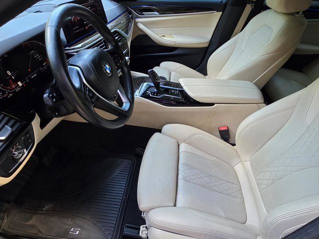 2021 BMW 5 Series 530i xDrive - 23082781 - 5