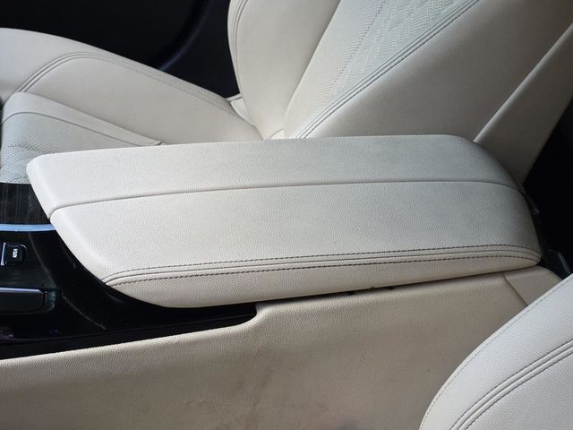 2021 BMW 5 Series 530i xDrive - 23082781 - 7