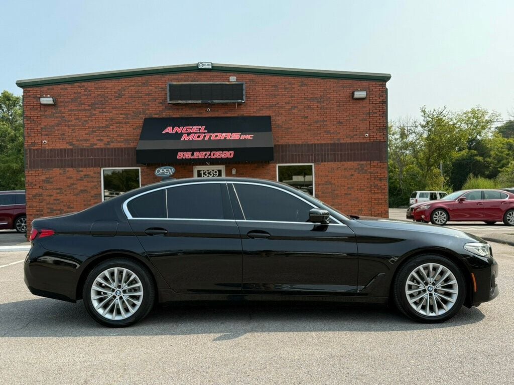2021 BMW 5 Series 530i xDrive - 22906538 - 1