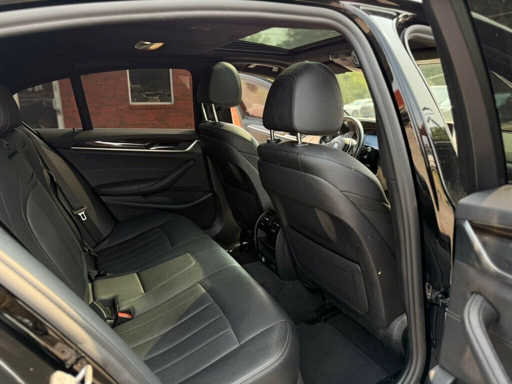 2021 Bmw 530i xDrive photo 18