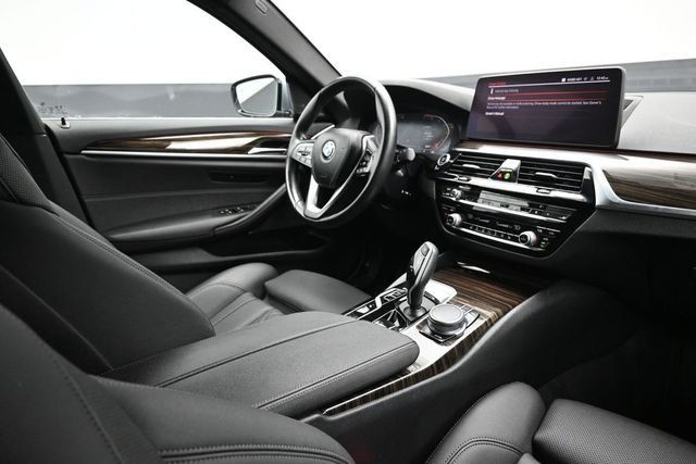 2021 BMW 5 Series 530i xDrive - 23038542 - 13