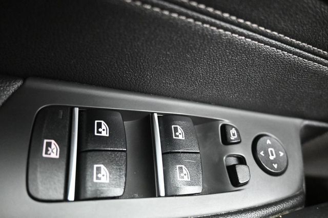 2021 BMW 5 Series 530i xDrive - 23038542 - 24