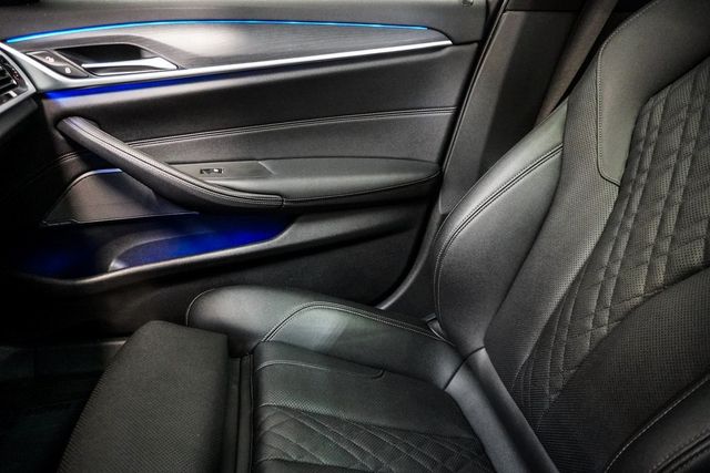 2021 BMW 5 Series 530i xDrive - 22966983 - 30