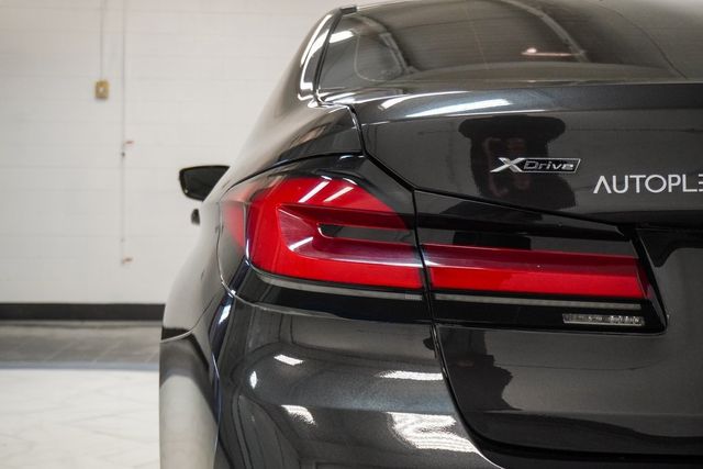 2021 BMW 5 Series 530i xDrive - 22966983 - 39