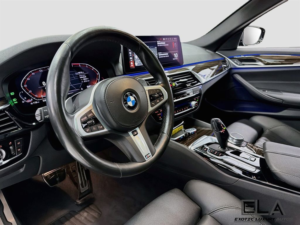 2021 BMW 5 Series 530i xDrive - 23073359 - 11