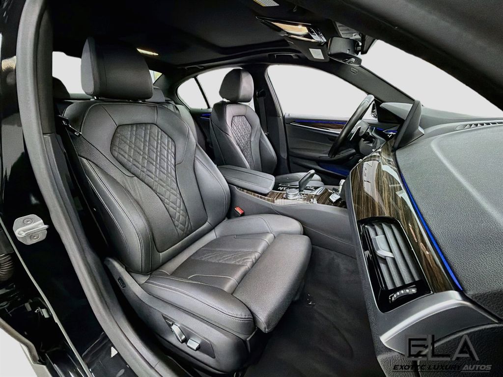 2021 BMW 5 Series 530i xDrive - 23073359 - 31