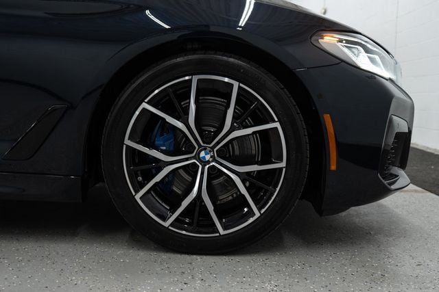 2021 BMW 5 Series 530i xDrive - 22382622 - 46