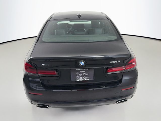 2021 BMW 5 Series 530i xDrive - 23053645 - 5