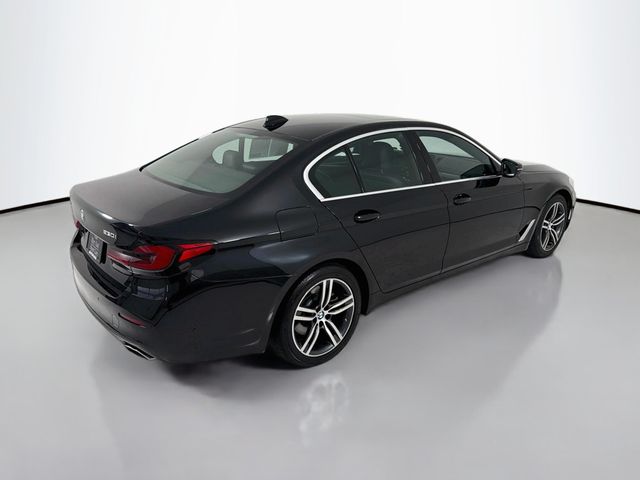 2021 BMW 5 Series 530i xDrive - 23053645 - 6