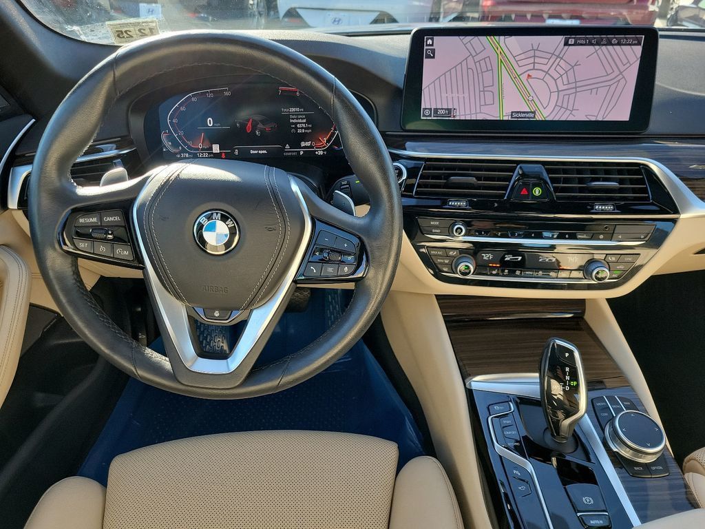 2021 BMW 5 SERIES G30 - Exterior and interior Details 